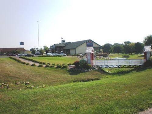 Americinn Belle Plaine Esterno foto